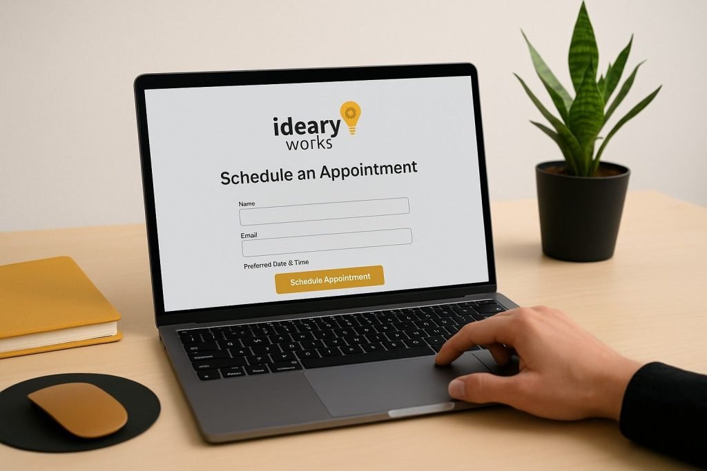 Kundenspezifisches WordPress-Webdesign USA - Sicher und SEO-gerecht 5 Laptop mit einer Terminplanungs-Oberfläche mit Feldern für Name, E-Mail-Adresse und bevorzugtes Datum und Uhrzeit.